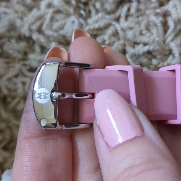 Michelle Cape Watch - Picture 3 of 7